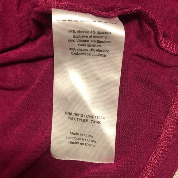 A Pea in the Pod Fuchsia Embroidered Short Sleeve Blouse Size Small - Picture 8 of 9